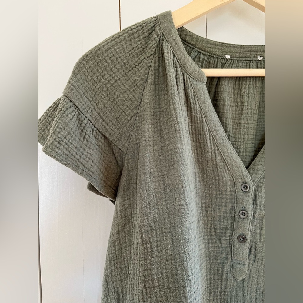 Madewell Lightspun Ruffle Sleeve Henley Top